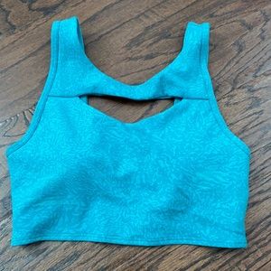 Lululemon NWOT Size 4 Long Bra